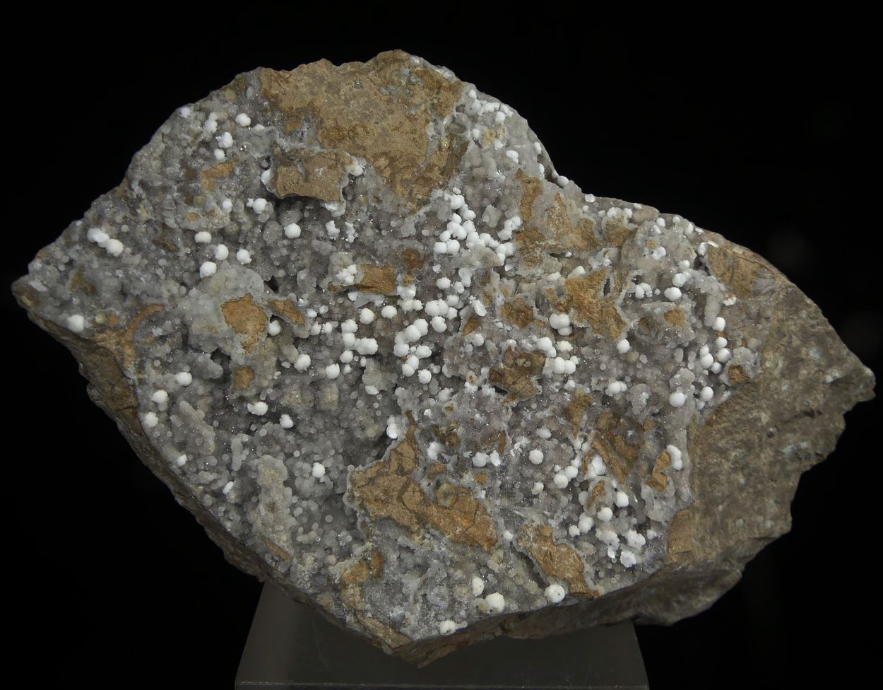 Gonnardite On Phillipsite