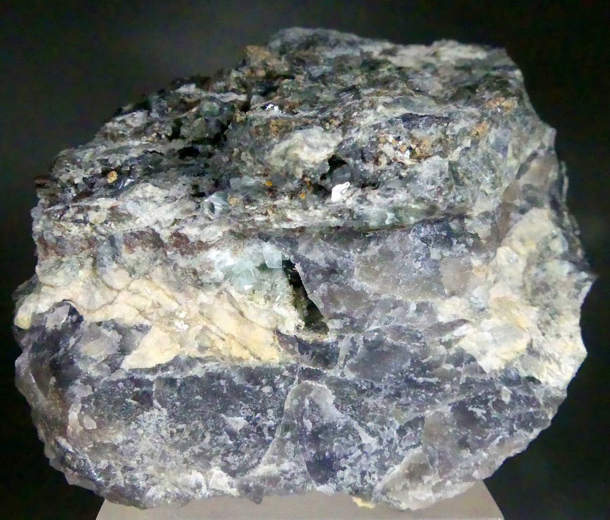 Phosphophyllite With Schoonerite & Columbite-(Fe)