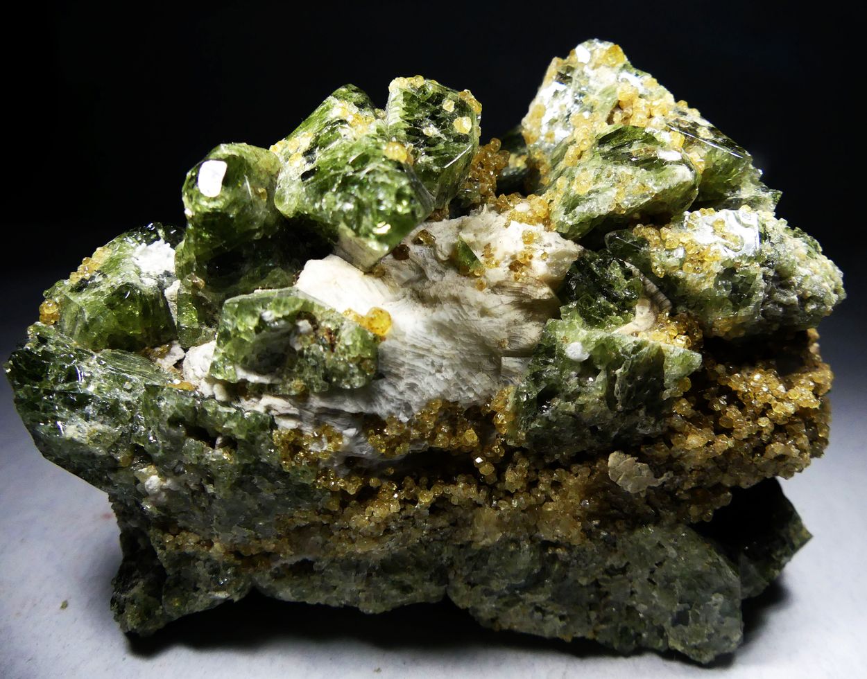 Diopside With Grossular