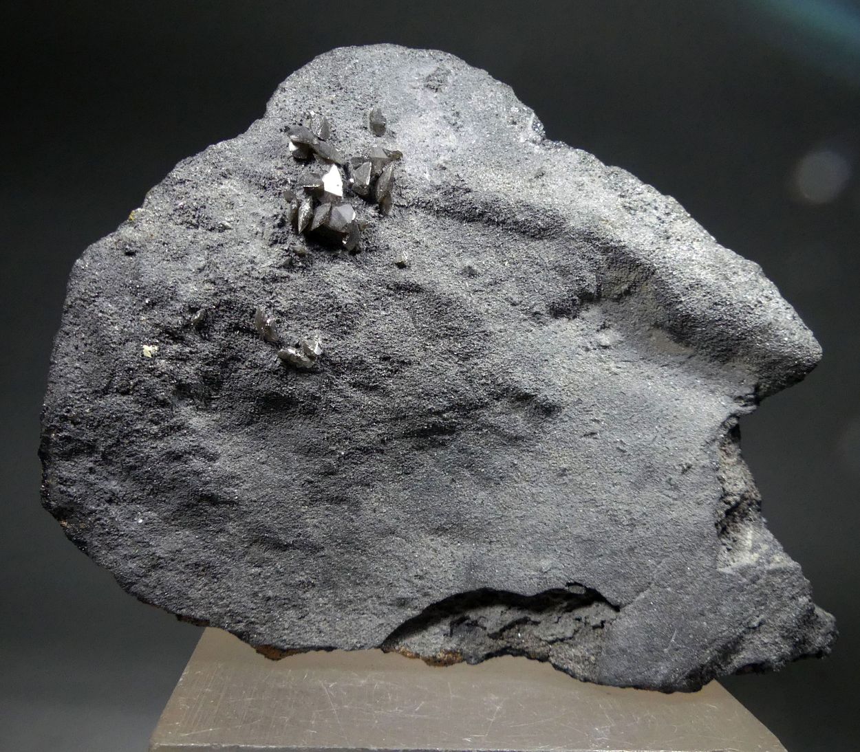 Wulfenite & Pyromorphite On Sphalerite On Rhodonite
