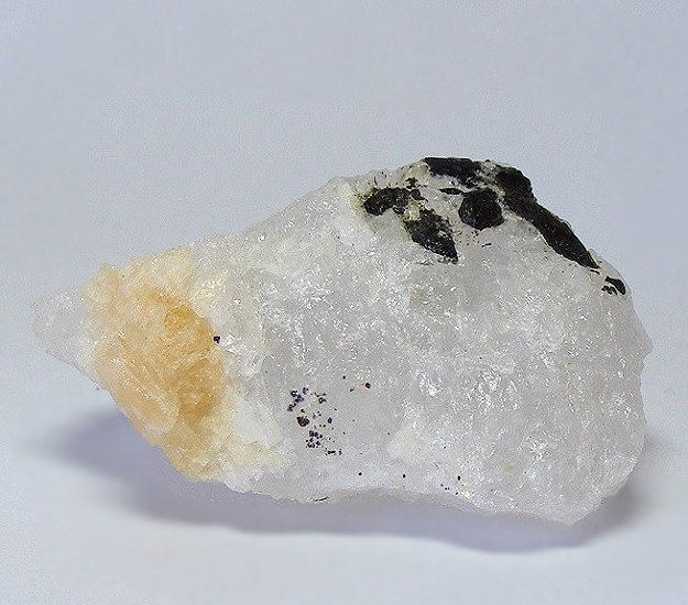 Reedmergnerite