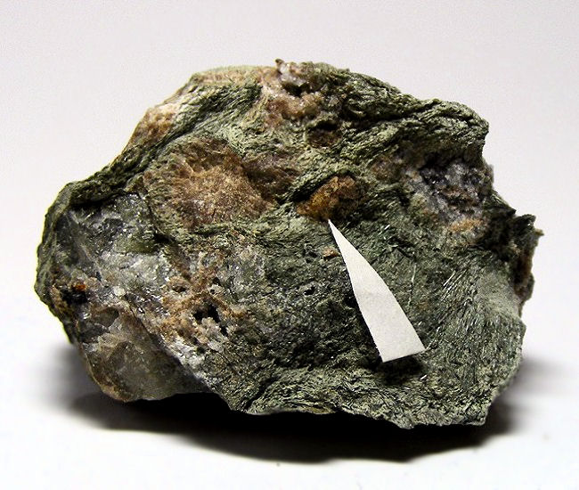 Manganbelyankinite