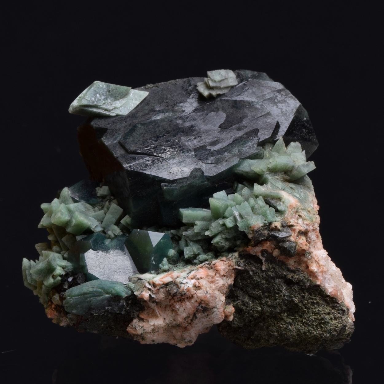 Apophyllite Heulandite & Celadonite