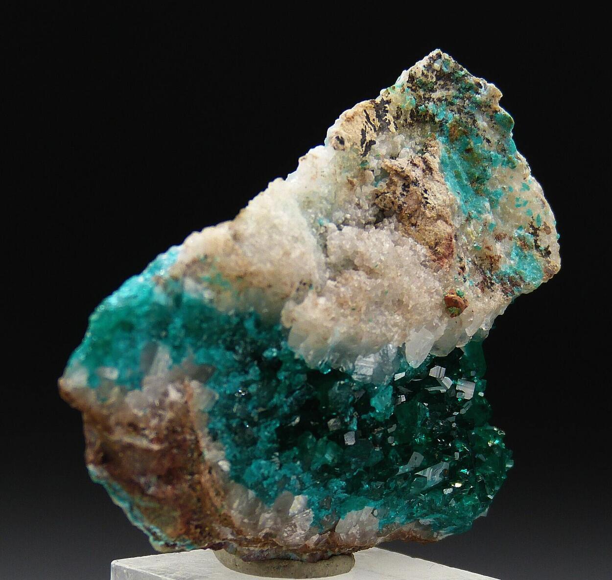 Dioptase & Quartz