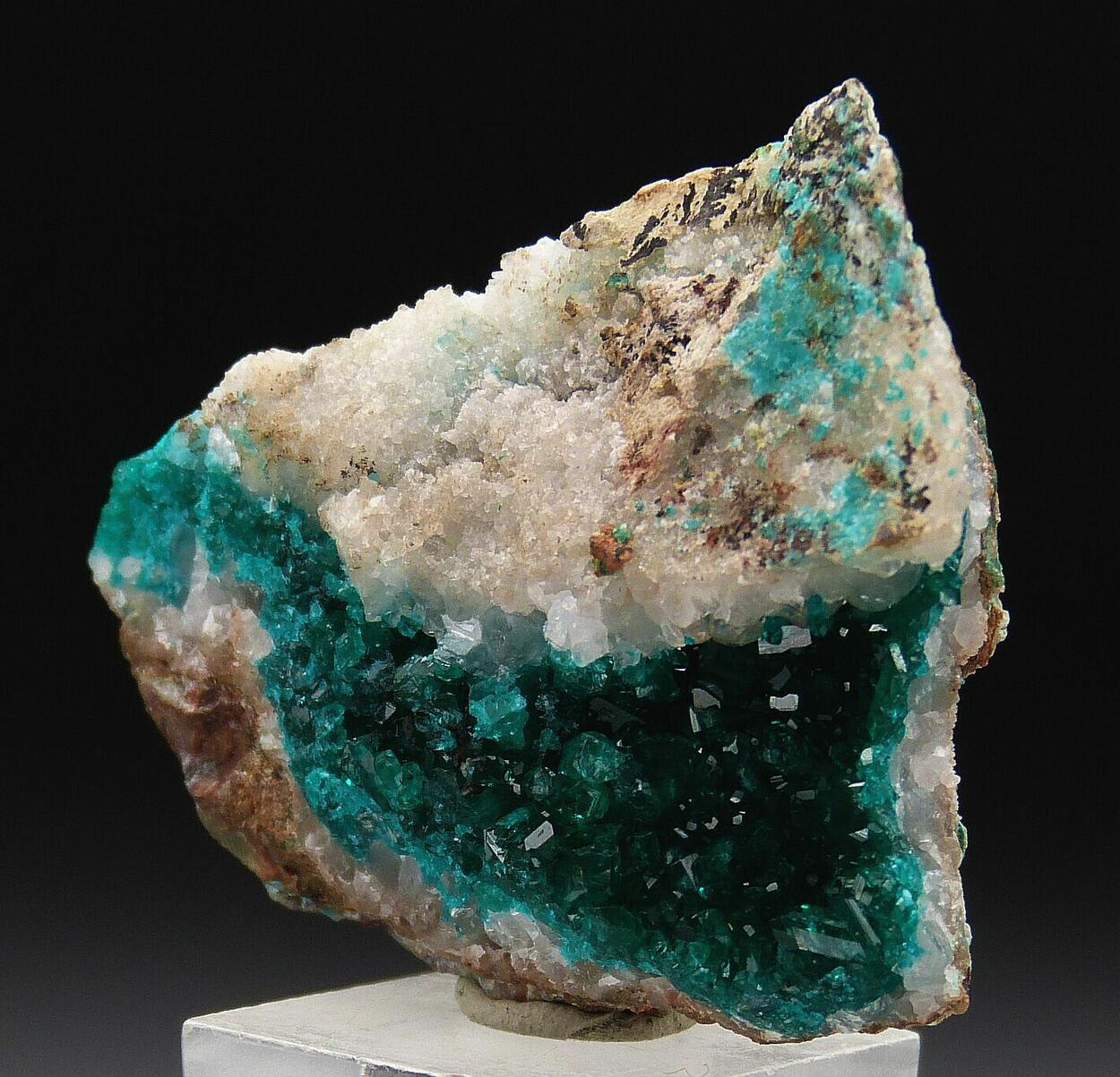 Dioptase & Quartz