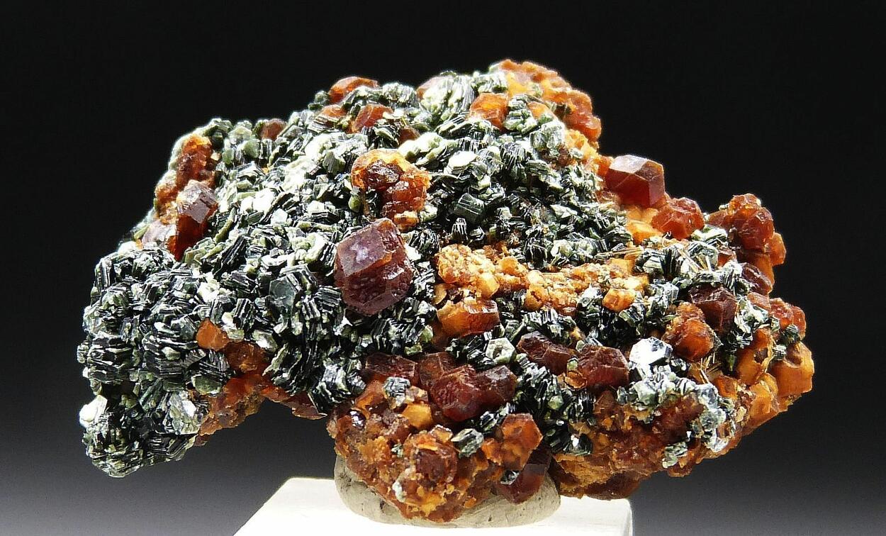 Hessonite & Clinochlore