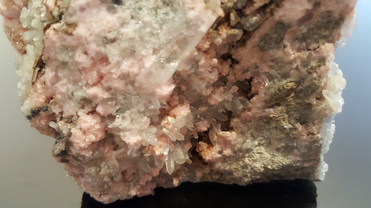 Rhodochrosite Stilbite & Quartz