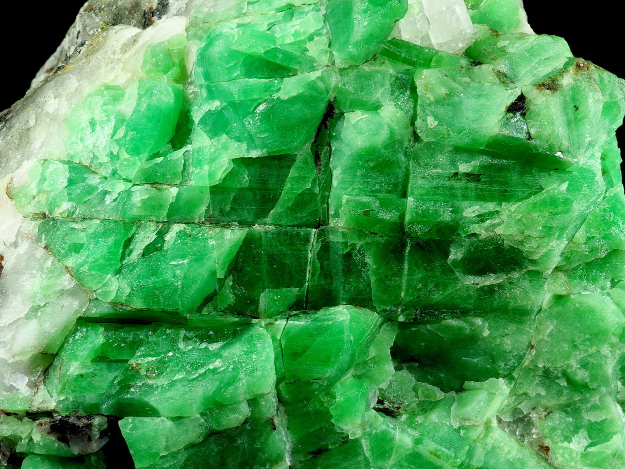 Emerald & Biotite On Quartz