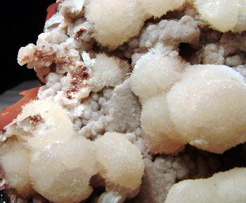 Aragonite On Hematite