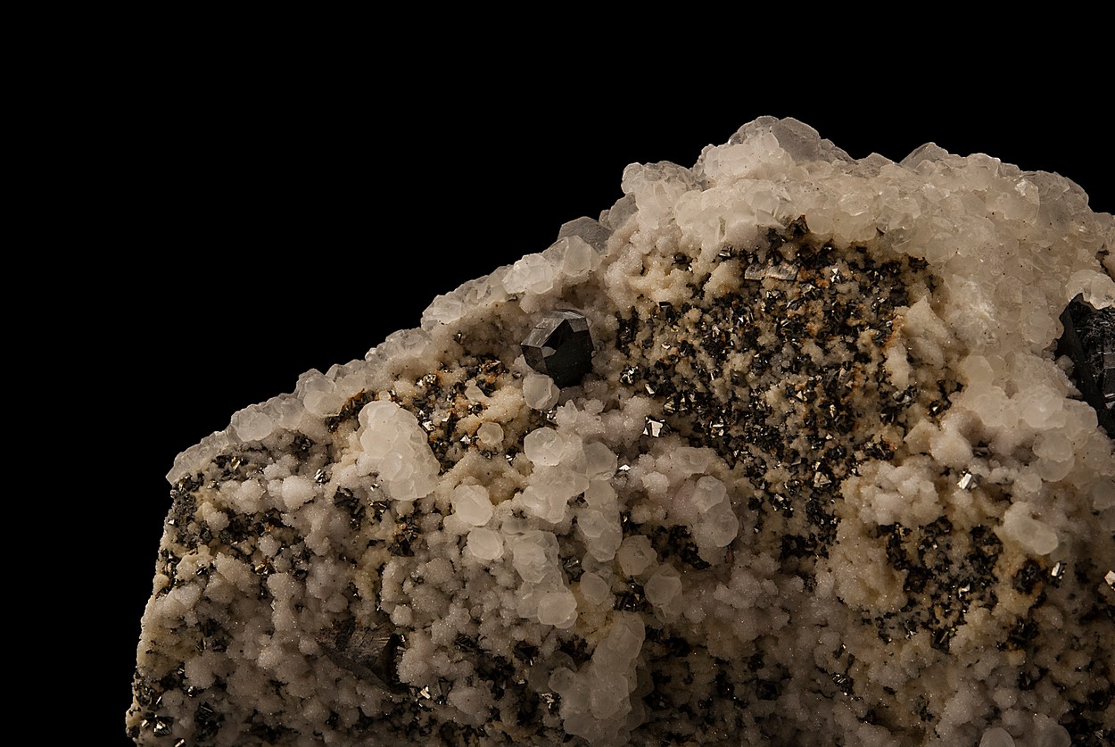 Sphalerite Pyrite Pyrrhotite Kutnohorite & Arsenopyrite