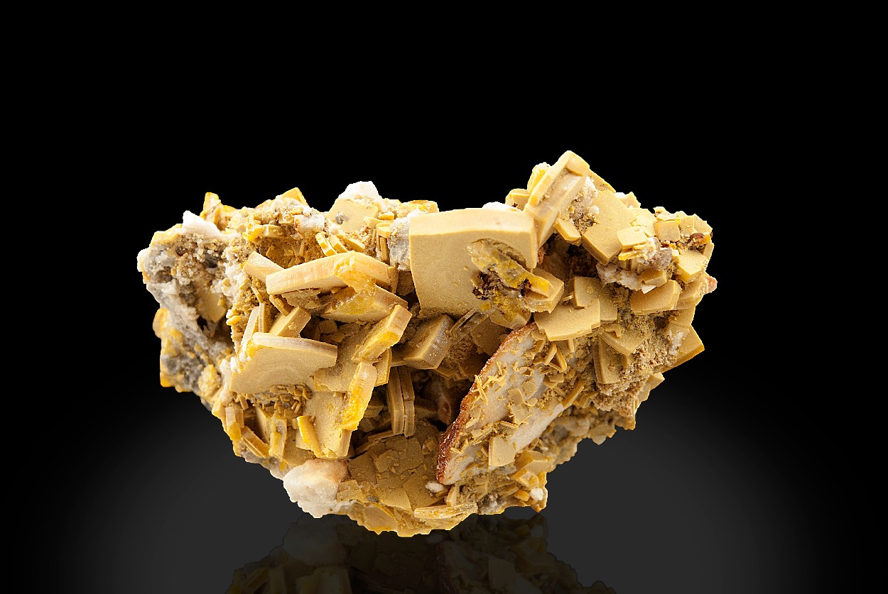 Wulfenite