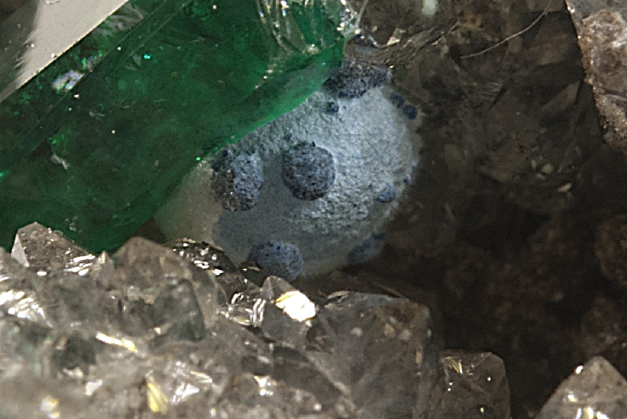 Dioptase With Plancheite