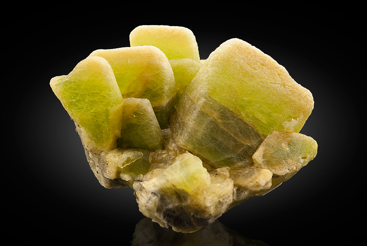 Forsterite Var Peridot