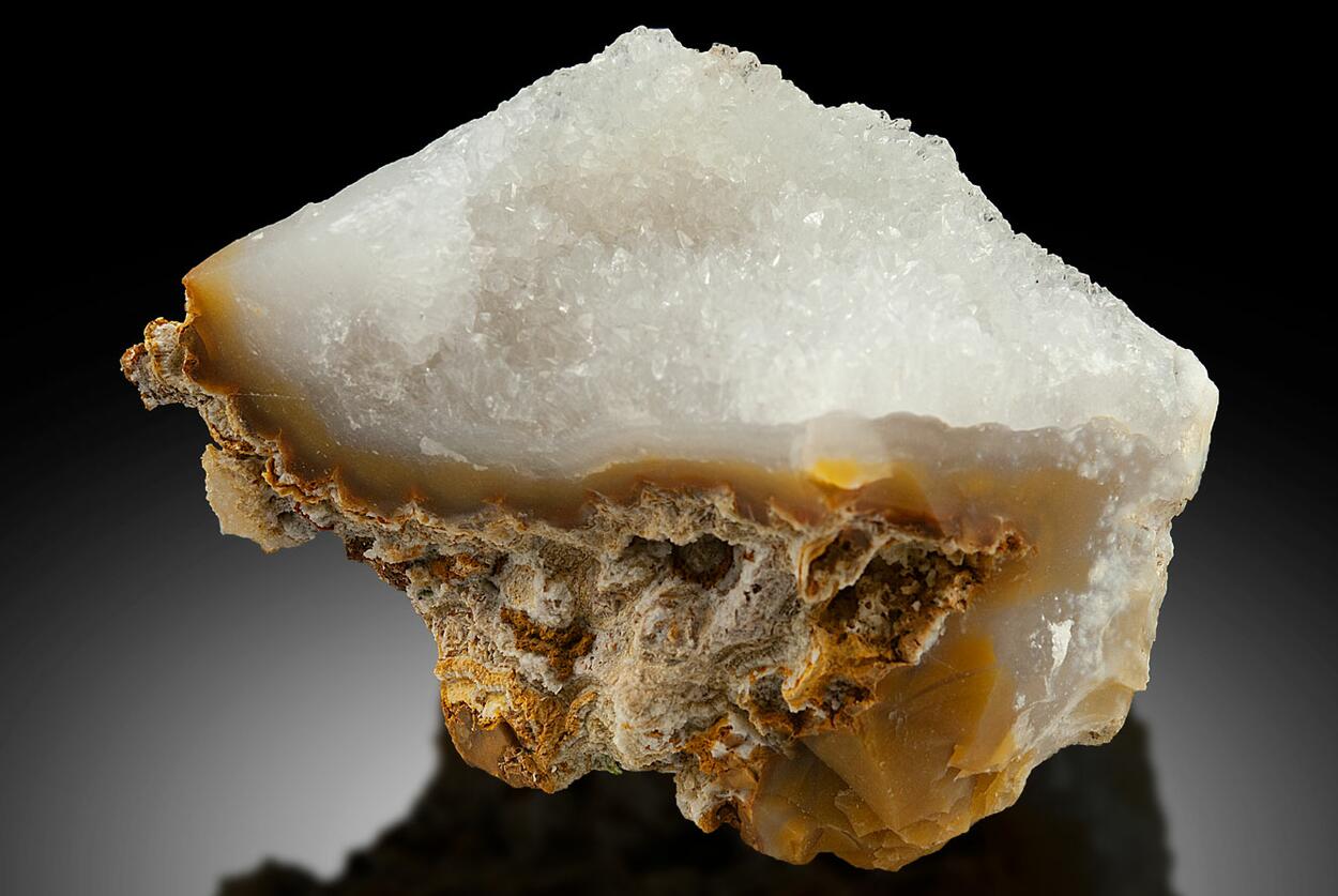 Quartz Var Chalcedony