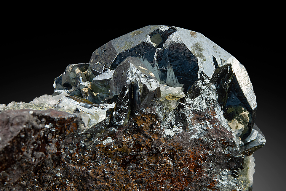 Hematite With Quartz