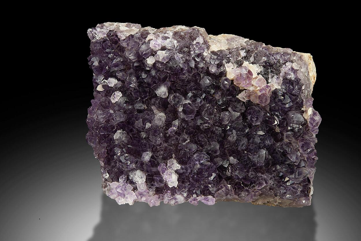 Quartz Var Amethyst