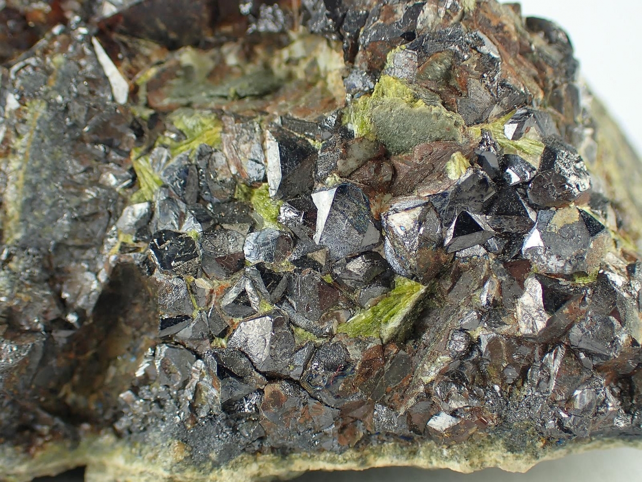 Hessonite Magnetite & Hedenbergite