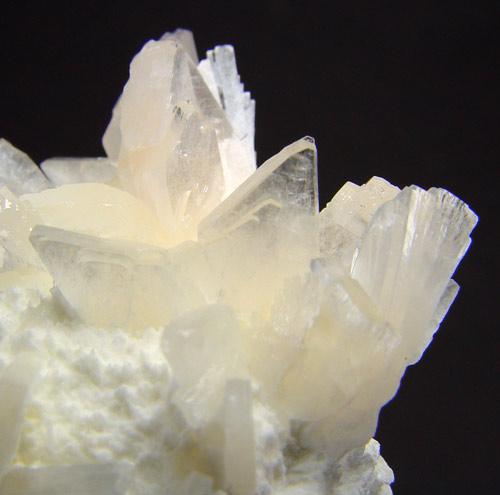 Heulandite-Ca On Mordenite
