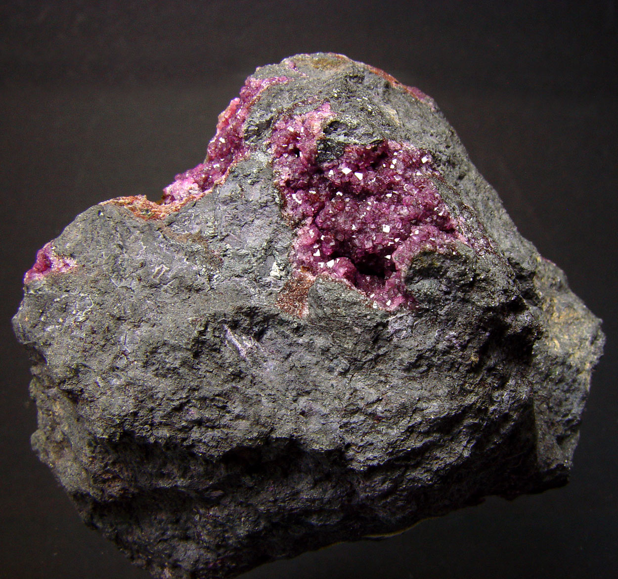 Spherocobaltite