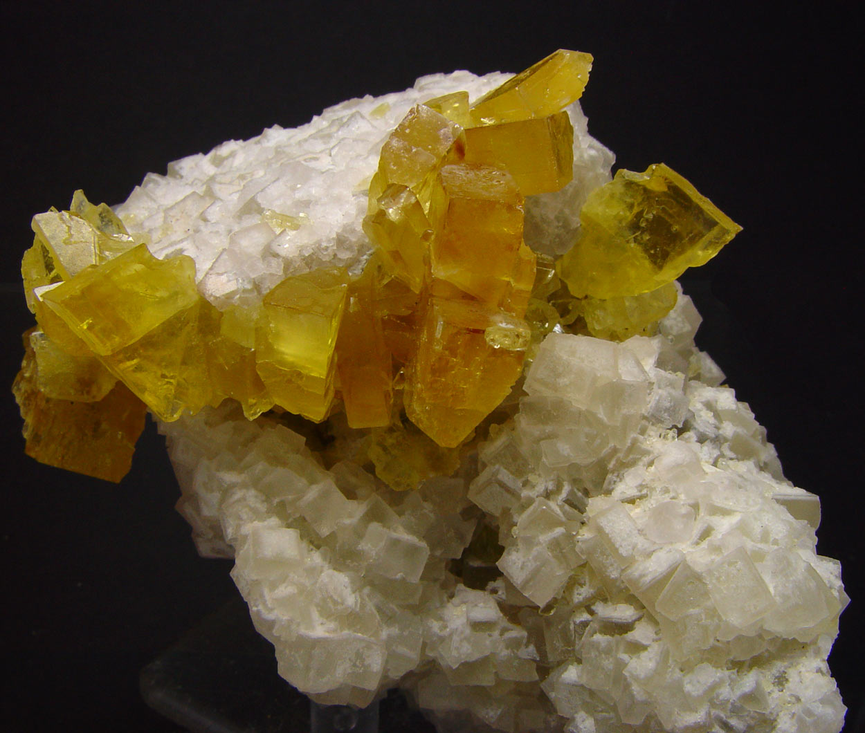 Baryte On Calcite