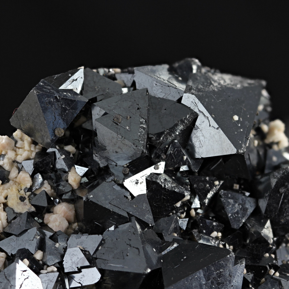 Magnetite On Feldspar