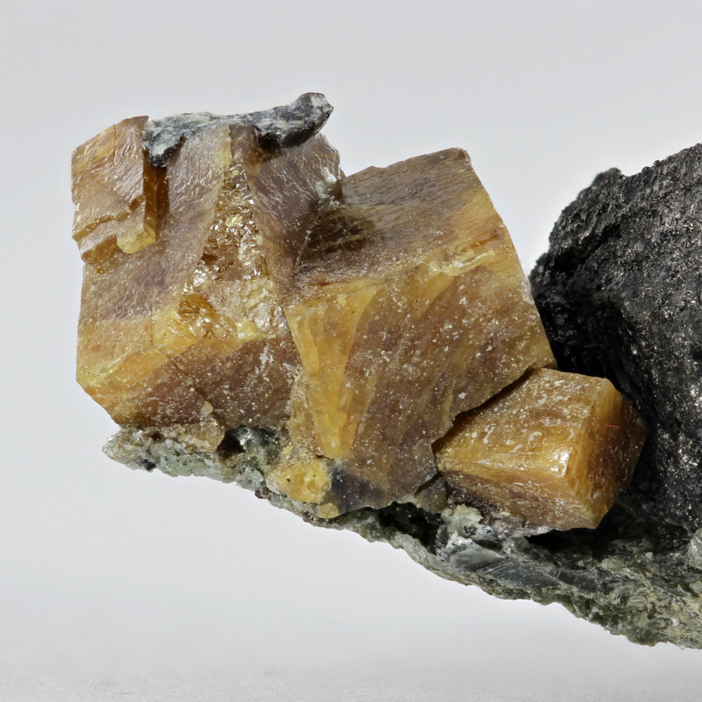 Perovskite On Magnetite