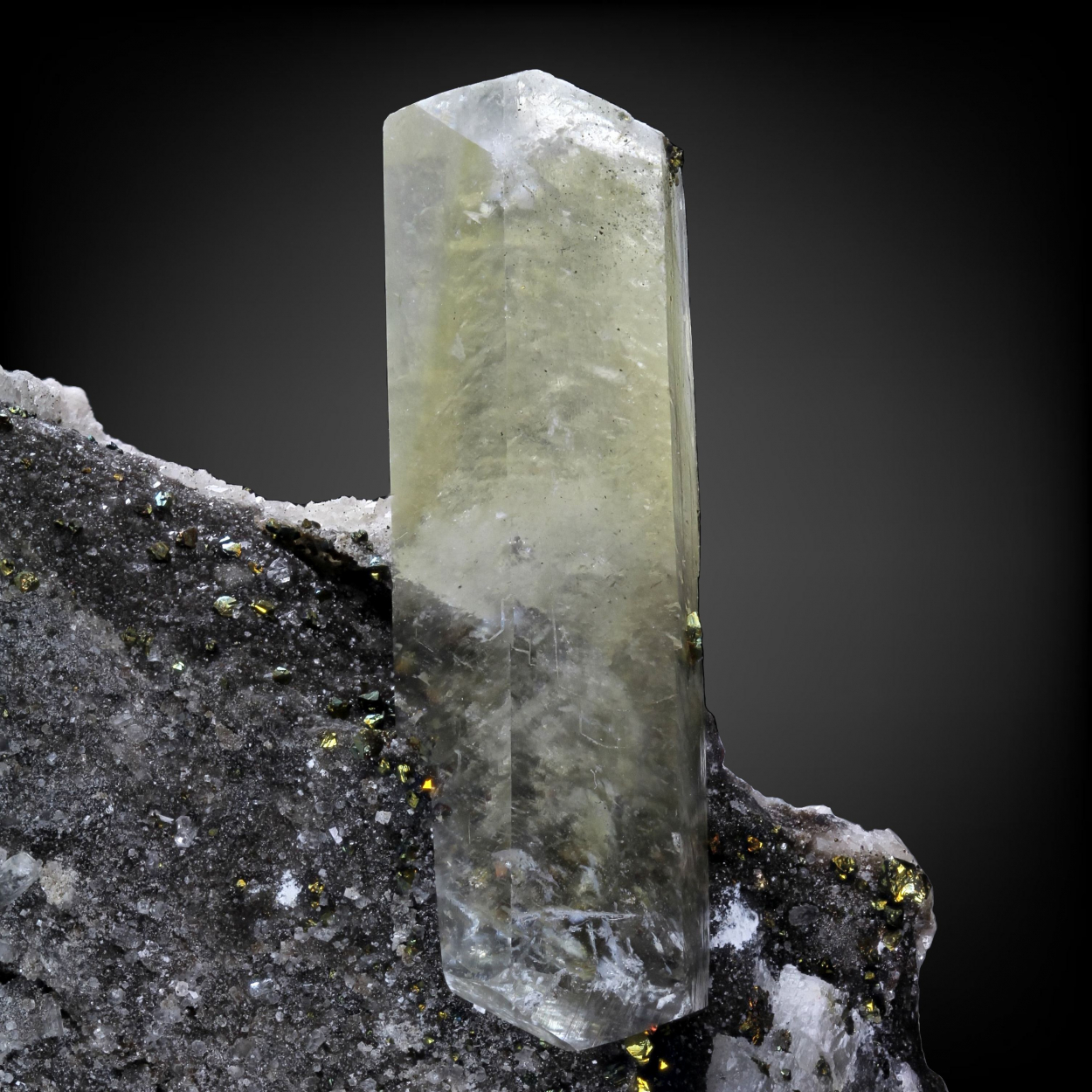 Calcite With Chalcopyrite