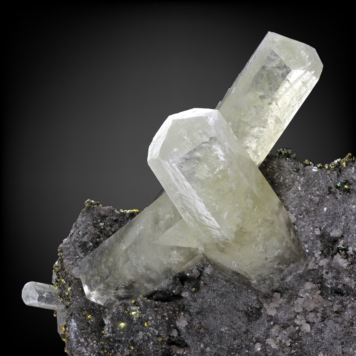 Calcite With Chalcopyrite