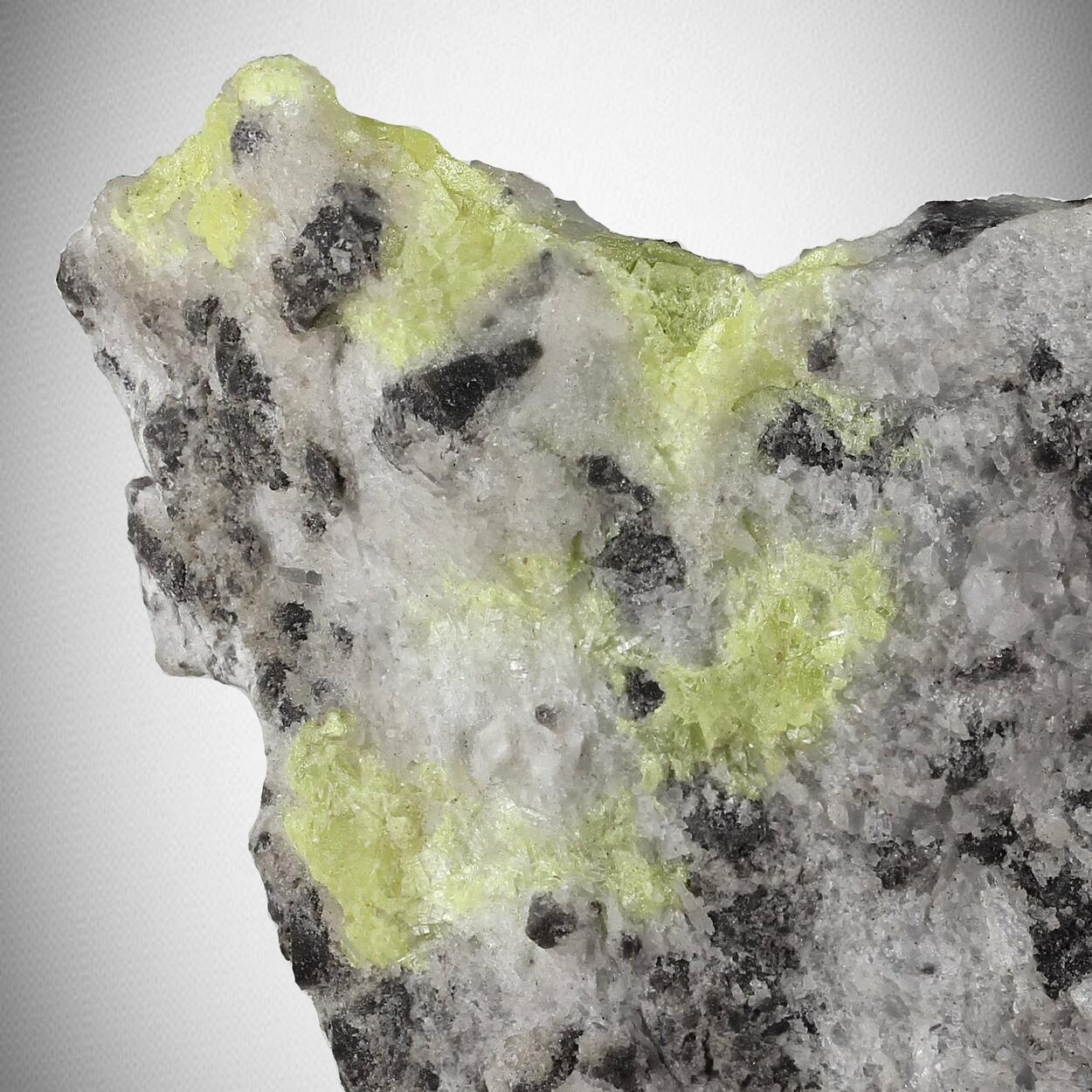 Anhydrite With Native Sulphur