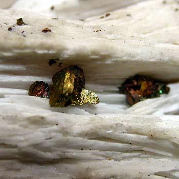 Baryte With Chalcopyrite