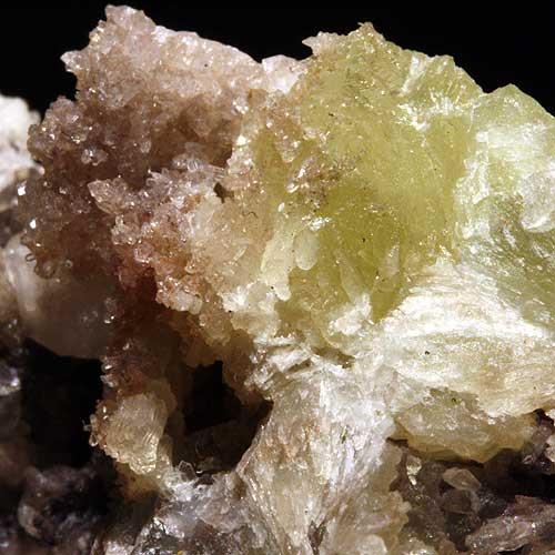 Harmotome Edingtonite & Prehnite