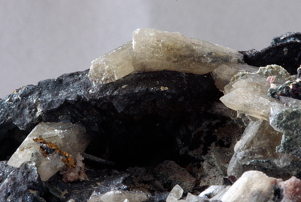 Baryte On Chalcopyrite