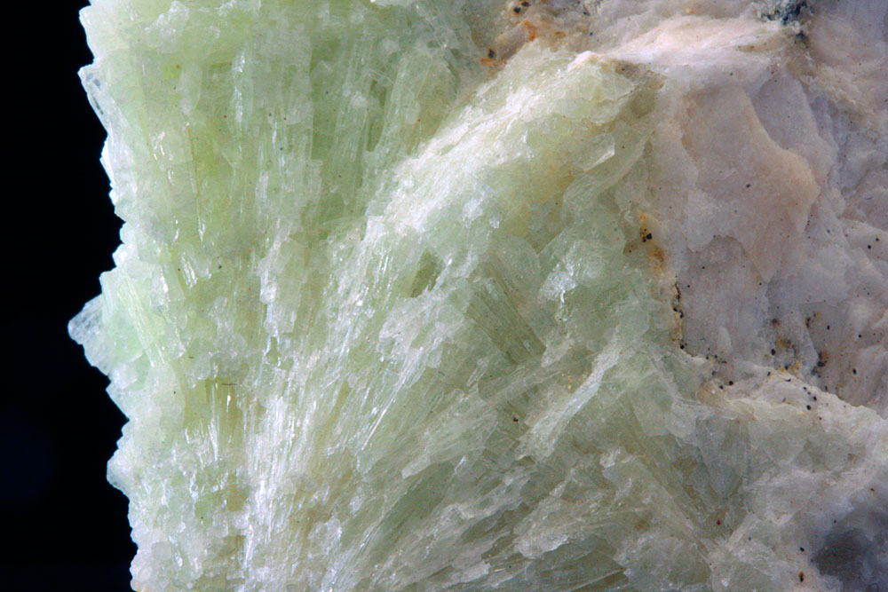 Strontianite With Baryte
