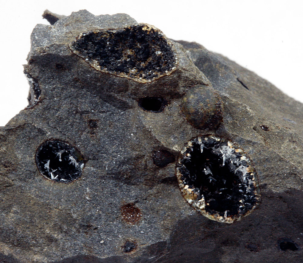 Erionite-Ca