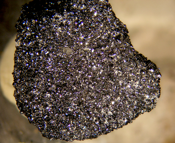 Tantalite-(Fe)