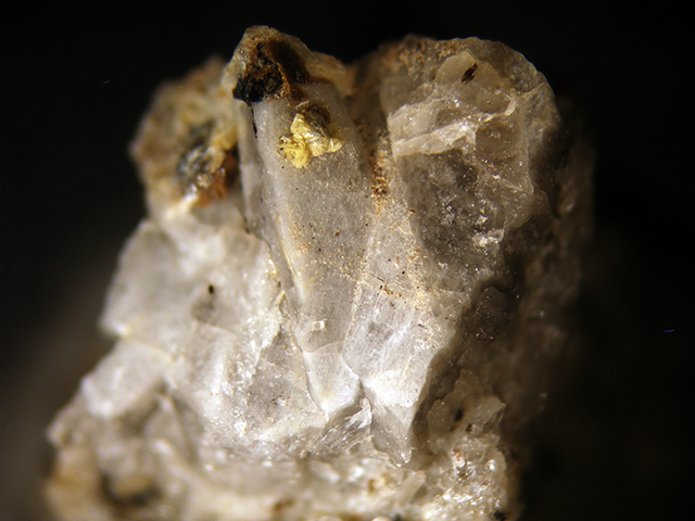 Peprossiite-(Ce)