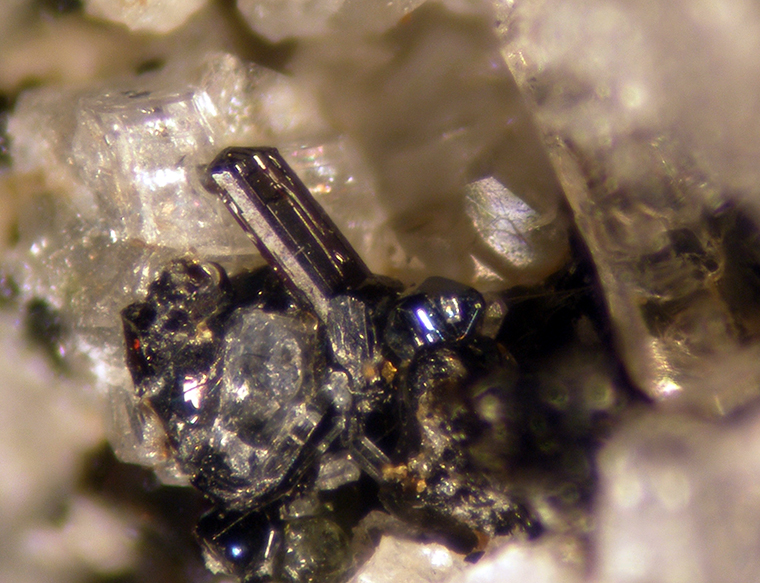 Perrierite-(Ce)