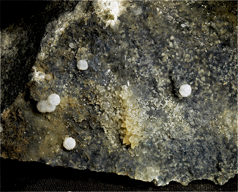Phacolite Calcite & Vonsenite