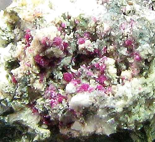 Erythrite