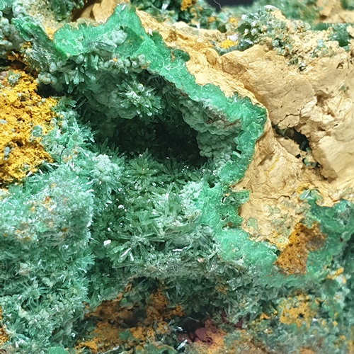 Olivenite Malachite & Azurite