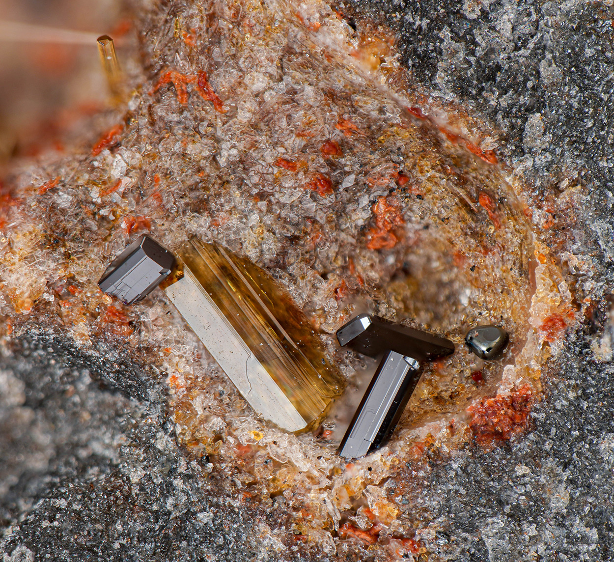 Edenite Hematite & Pseudobrookite