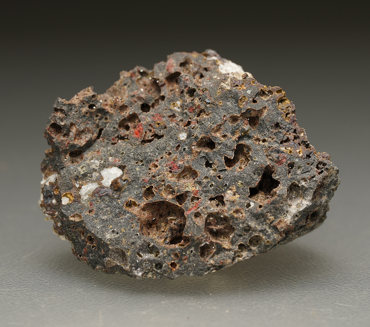 Edenite Hematite & Pseudobrookite