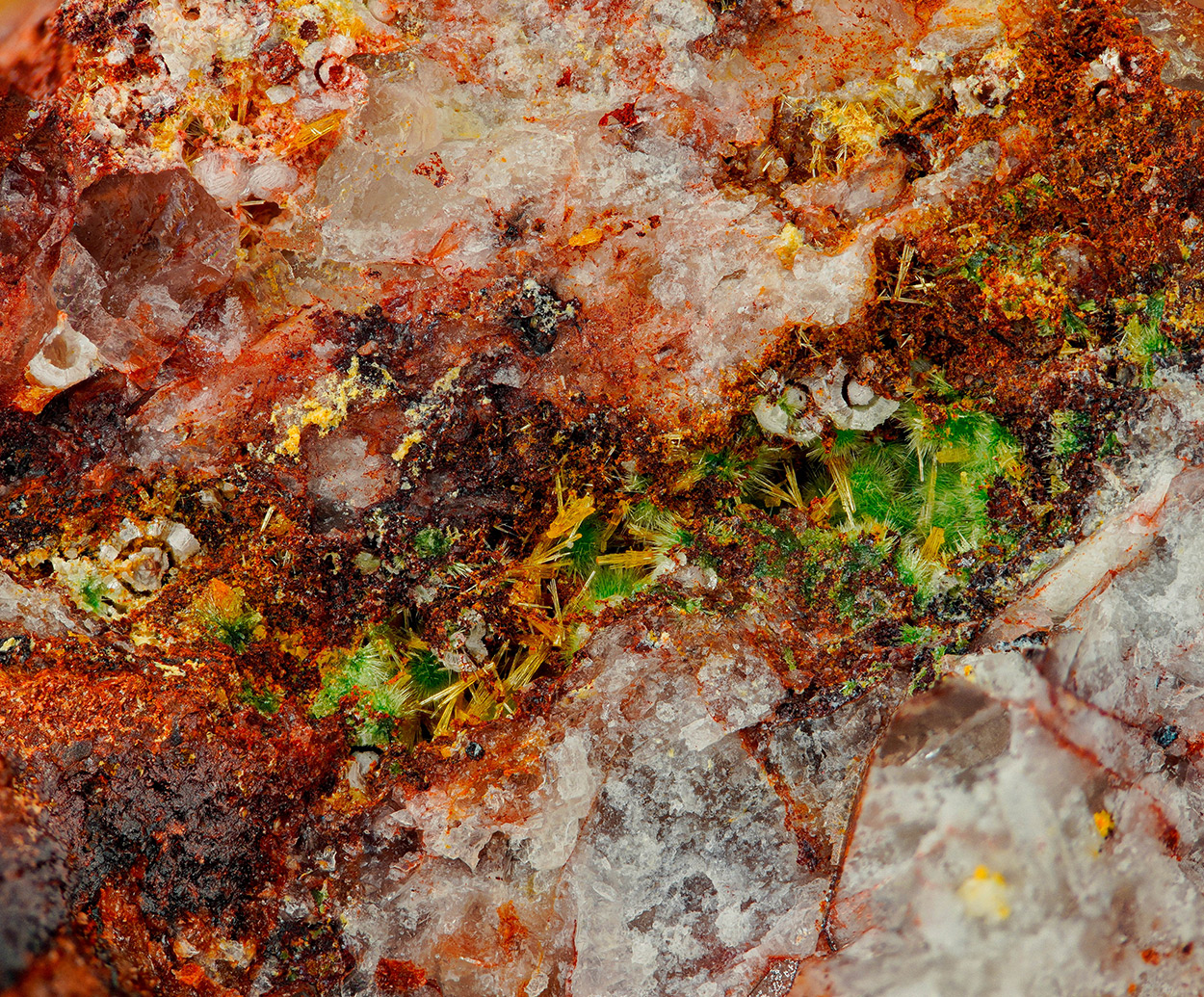 Creaseyite Wickenburgite & Mimetite