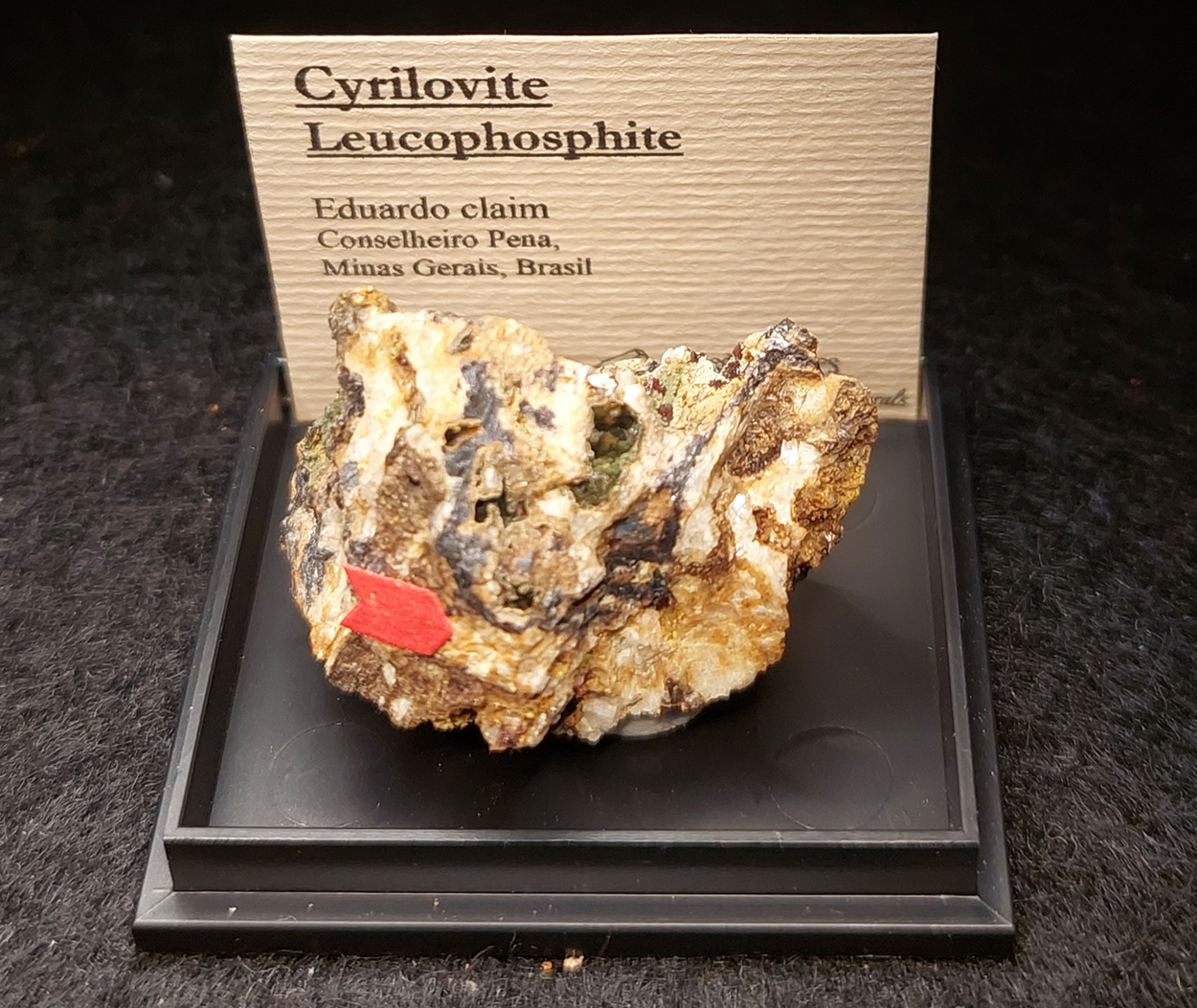 Saléeite Leucophosphite Cyrilovite Frondelite Mitridatite & Meurigite-K