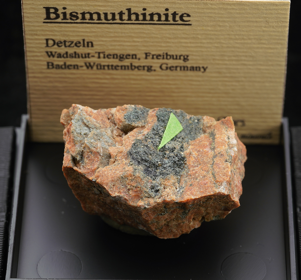 Bismuthinite