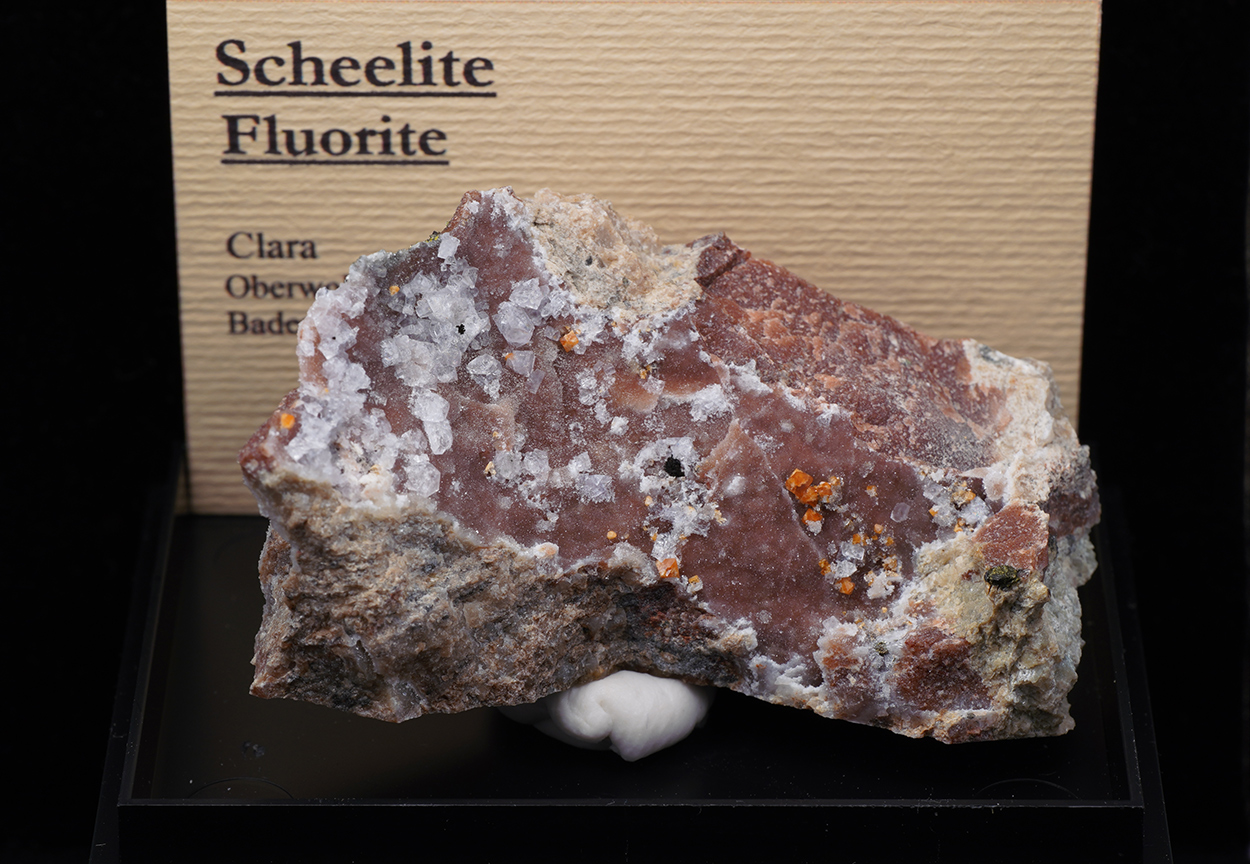 Scheelite & Fluorite
