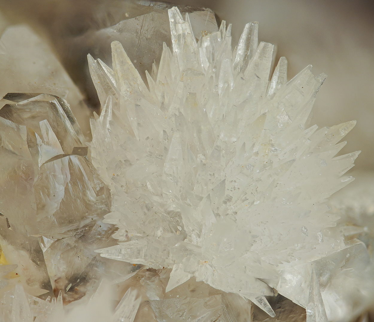 Strontianite & Calcite