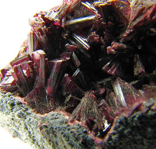 Erythrite