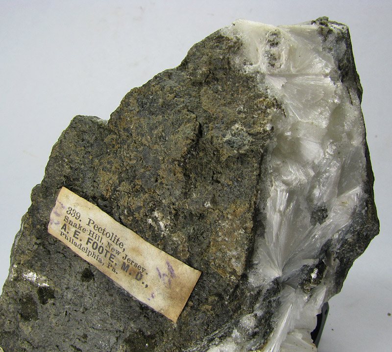 Pectolite