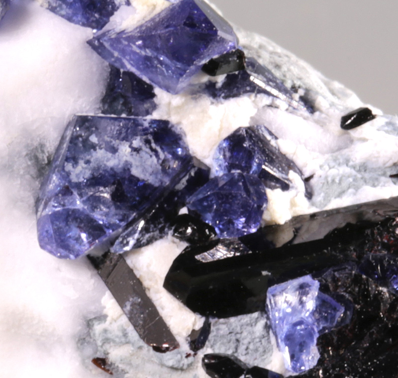 Benitoite & Neptunite